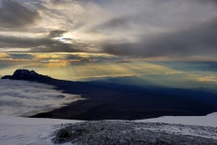 sunrise-from-the-top-of-Kilib20200114_065605