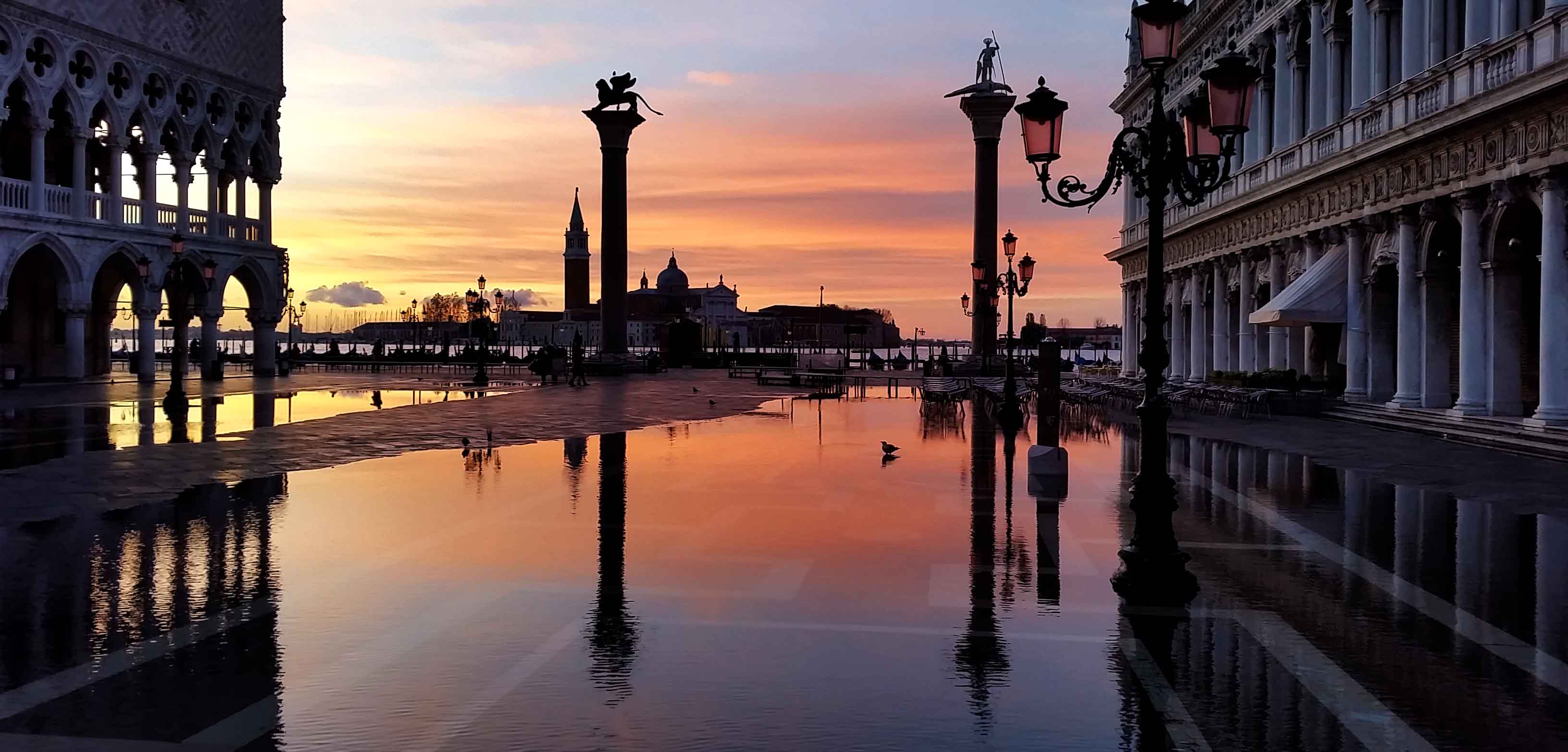 The Pianzzetta at high tide - Venice, Italy By John G. (Camera: Samsung Galaxy S5)